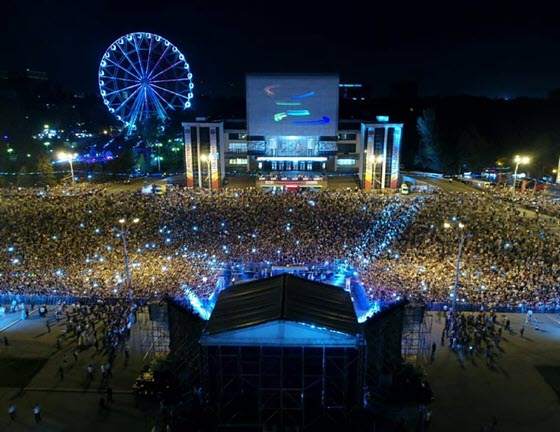 Городские концерты на площади в Ростове