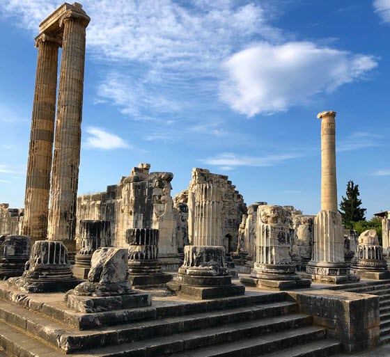 Разрушенный Храм Аполлона в Сиде