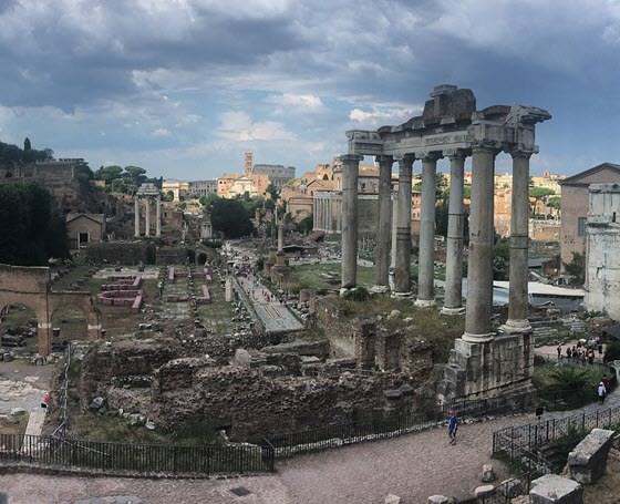 Римский Форум Forum Romanum в Италии